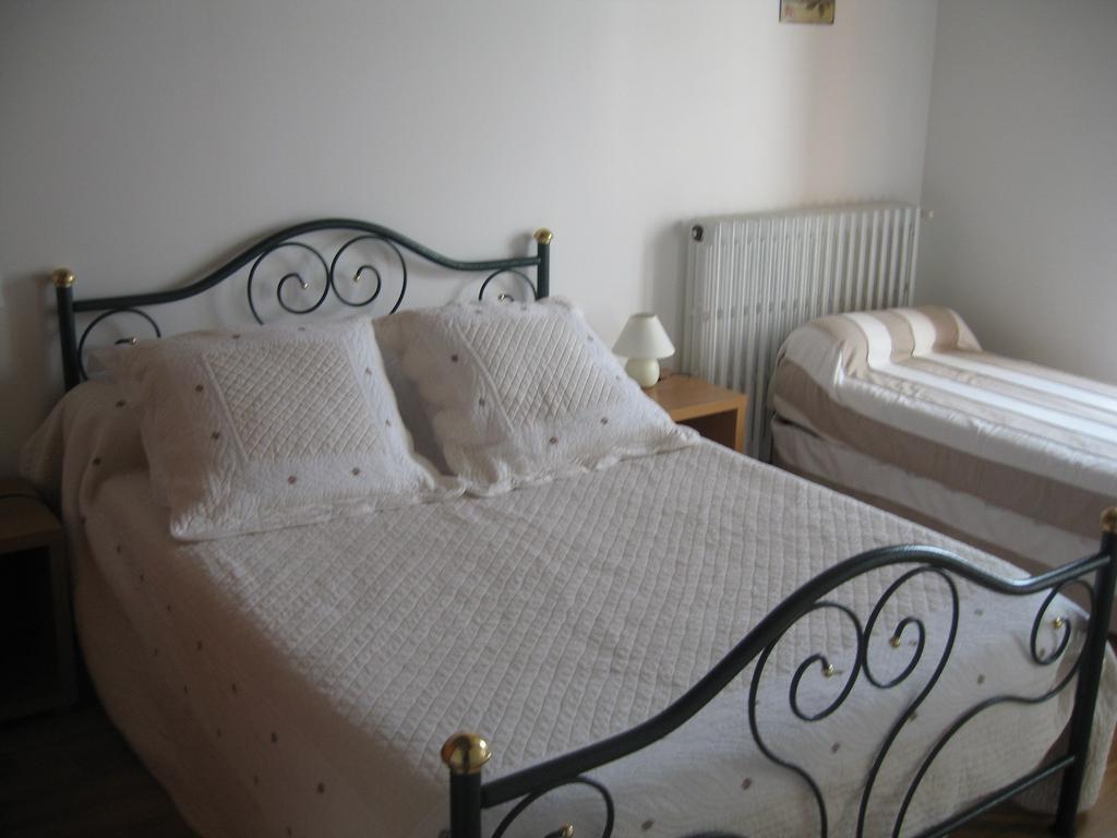 Auberge Saint Hernin Pluherlin 部屋 写真