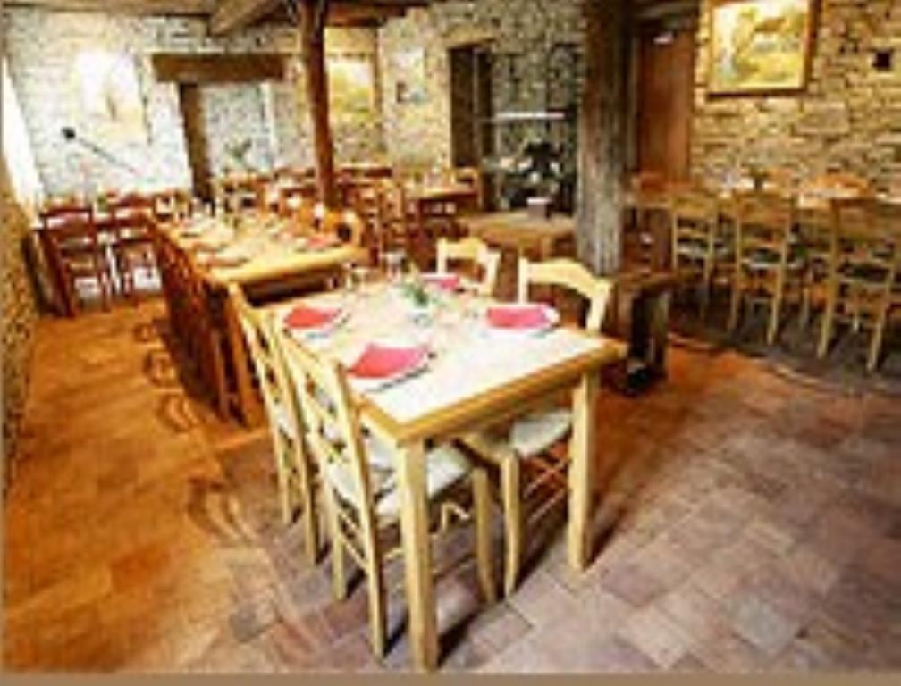 Auberge Saint Hernin Pluherlin エクステリア 写真